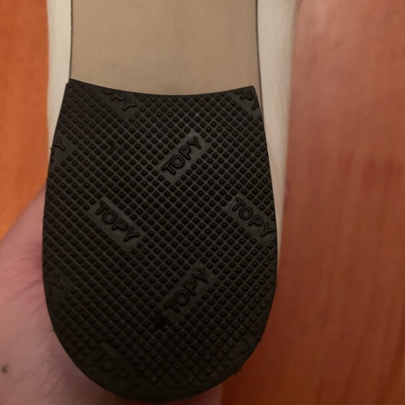 Beautiful elegant black and white butterfly shoes - Picture 4 of 6